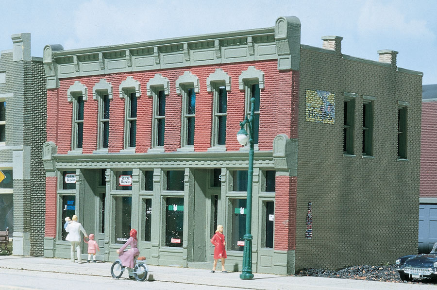 Front Street Building - HO Scale Kit