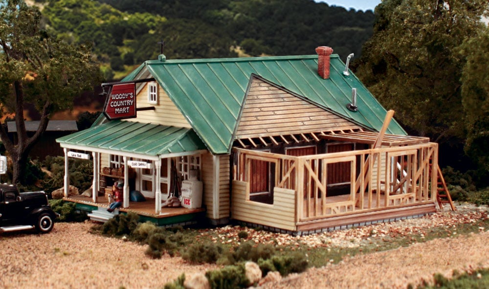 Woody's Country Mart - HO Scale Kit - Business is booming and Woody's Country Mart is expanding