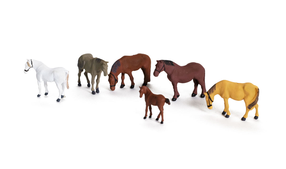 Farm Horses - HO Scale - Set includes five adult sturdy work horses and one foal in various poses