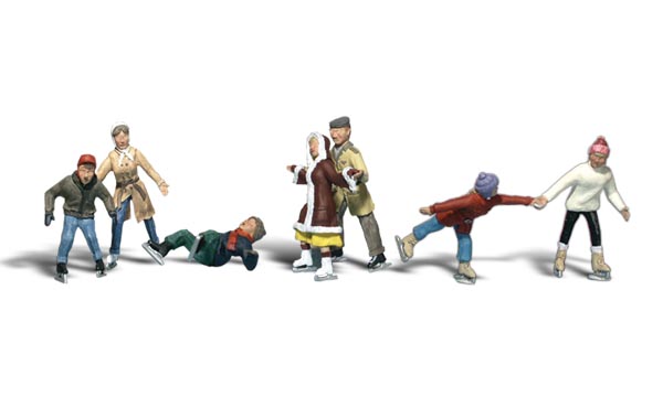 Ice Skaters - HO Scale - A set of skaters on their feet and one has fallen and can&rsquo;t get up