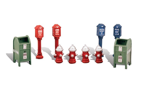 Street Items - HO Scale - Accessorize a street scene with items that includes fire hydrants, street mailboxes and emergency fire and police call boxes