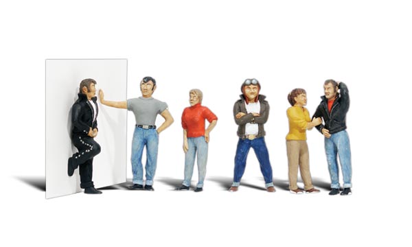 Rebels - N Scale - A cool couple stands together, arms entwined, while the man fixes his hair