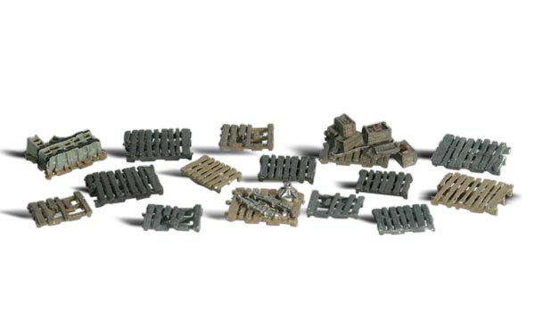 Assorted Skids - N scale - More than 10 wooden skids are included in this set