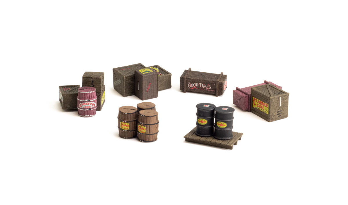 Assorted Crates - O Scale - An assortment of large, medium and small wooden crates are included in this set