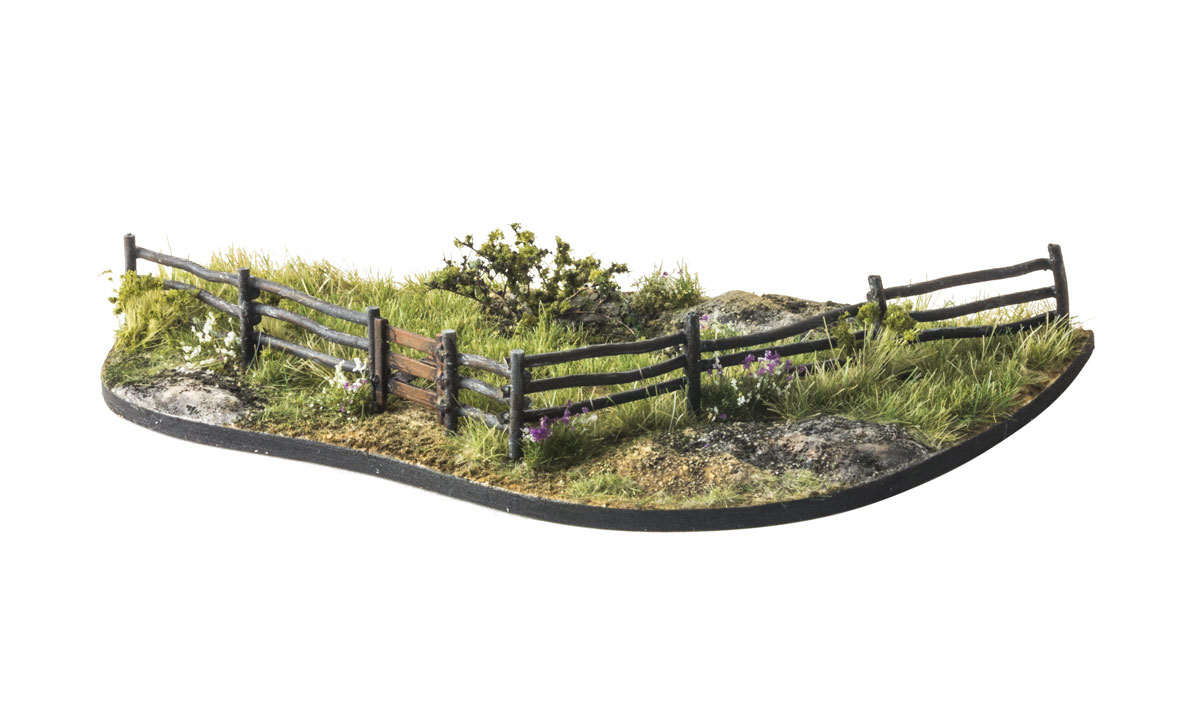 Log Fence - O Scale - Add character to any scene with hand-painted and authentically weathered O scale Log Fence