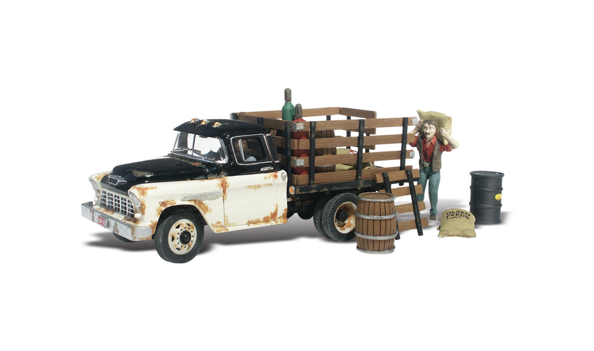 Henry's Haulin' - N Scale - Henry's old, rusted truck gets him to market every day