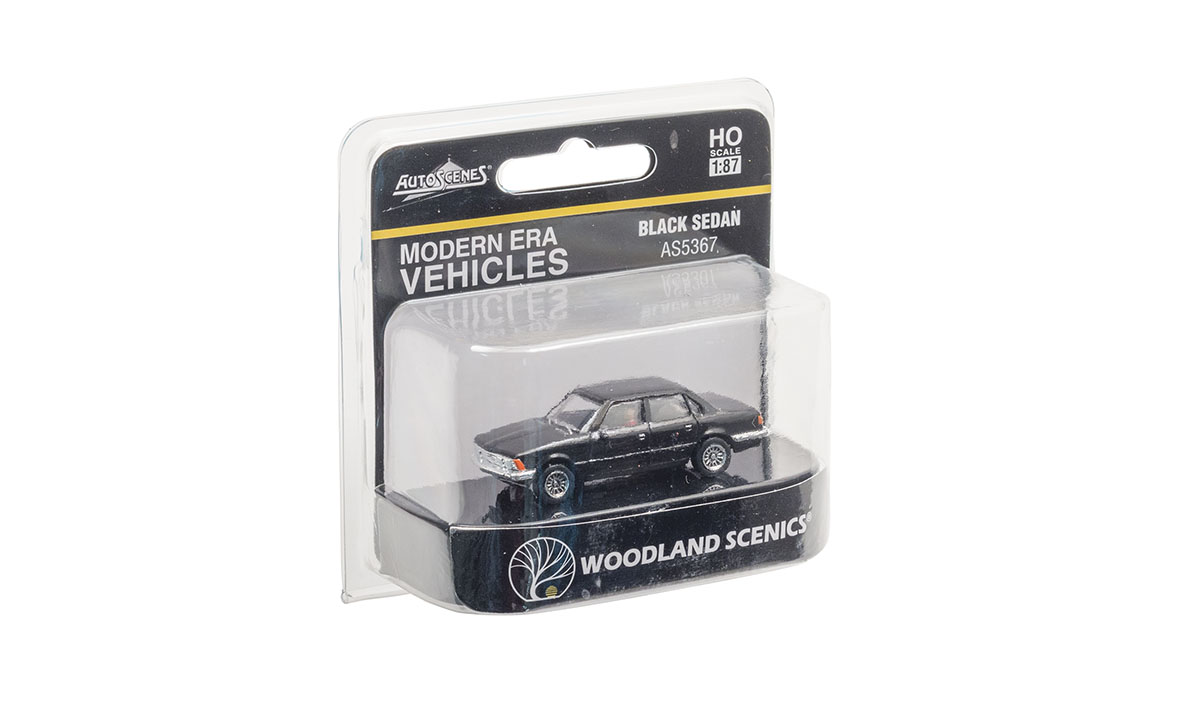 Black Sedan - HO Scale - Modern Era Vehicles replicate automobiles manufactured during the last few decades of the 20th century