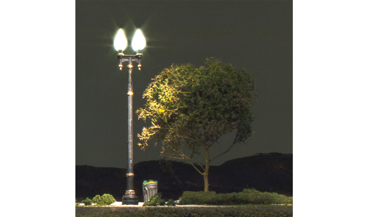 Double Lamp Post Street Lights - N Scale - Use to light street corners, sidewalks, parks and more