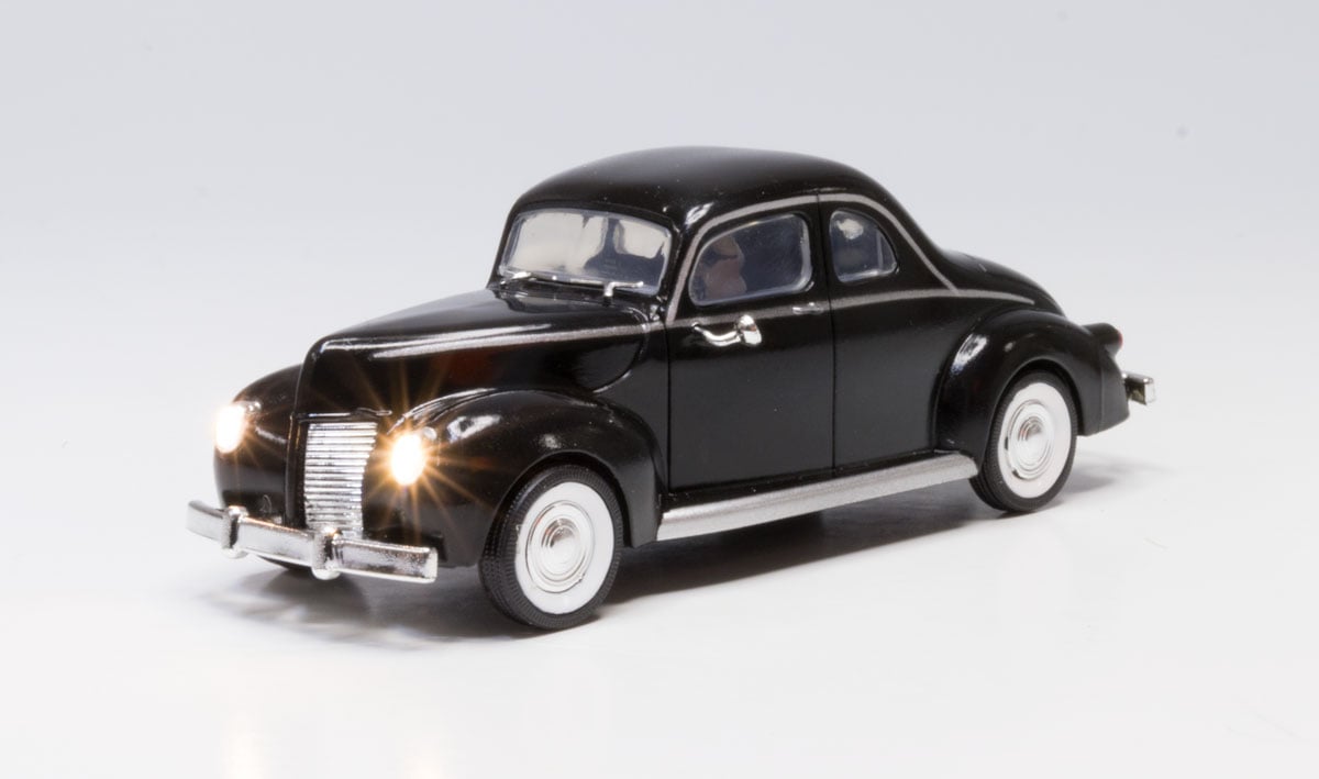 Midnight Ride - O Scale - Revved up and ready to go, this timeless coupe is ready for a night time cruise under the stars
