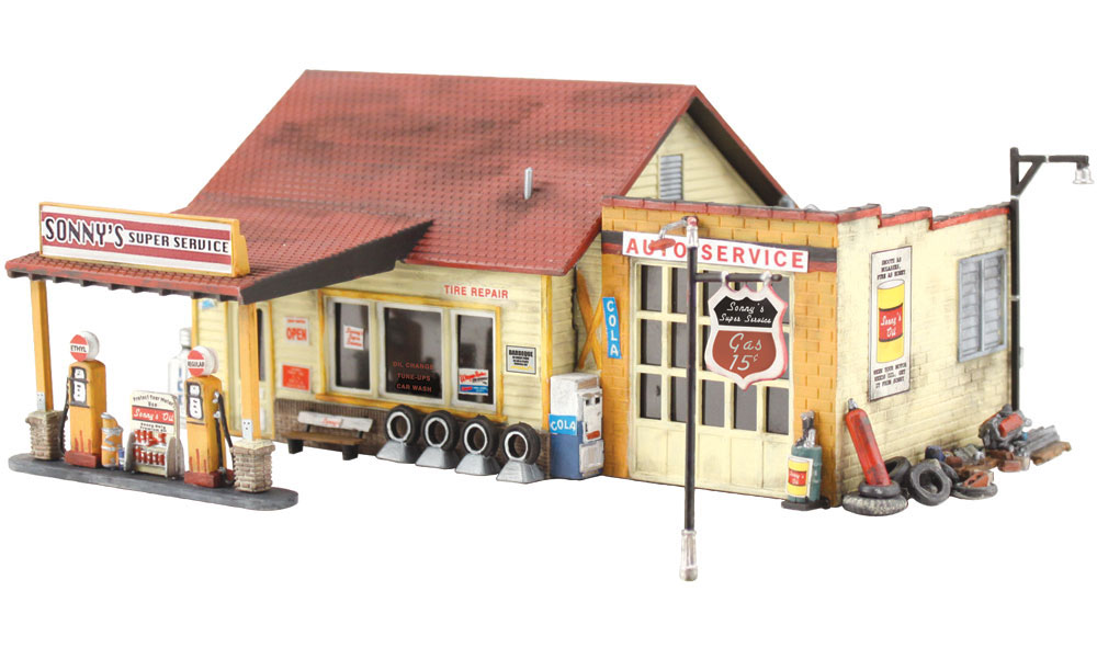 Sonny's Super Service - N Scale Kit - Model the bustle of your layout&rsquo;s local service and gas station