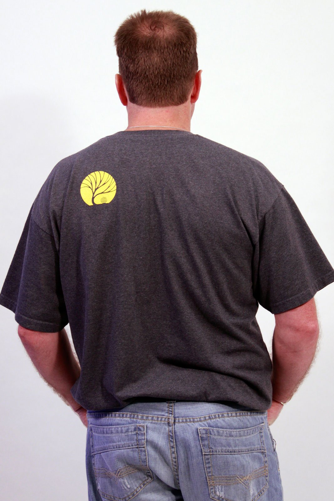 men's gray shirt